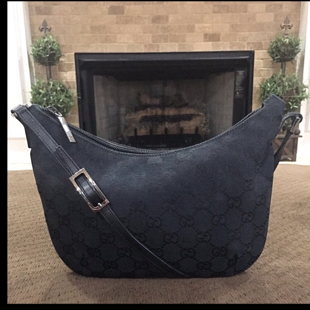Authentic GUCCI Signature Monogram Shoulder Bag- VINTAGE